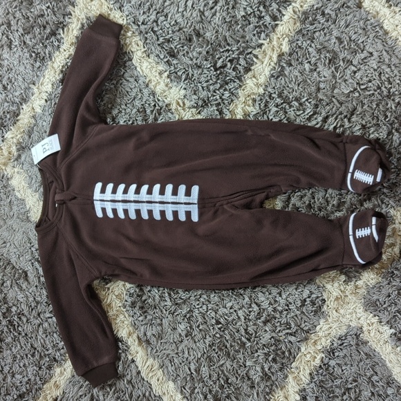 The Children's Place Other - NWT Children's Place Football 3-6 Month PJ Footie Pajama Fleece Set